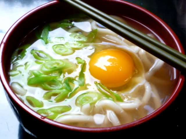 3 Hungry Tummies Moon Viewing Udon 月見うどん Tsukimi Udon