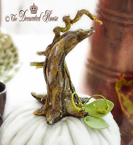 Add a DIY Pumpkin Stem to your Velvet or Faux Pumpkins to make them extra special! The Decorated House