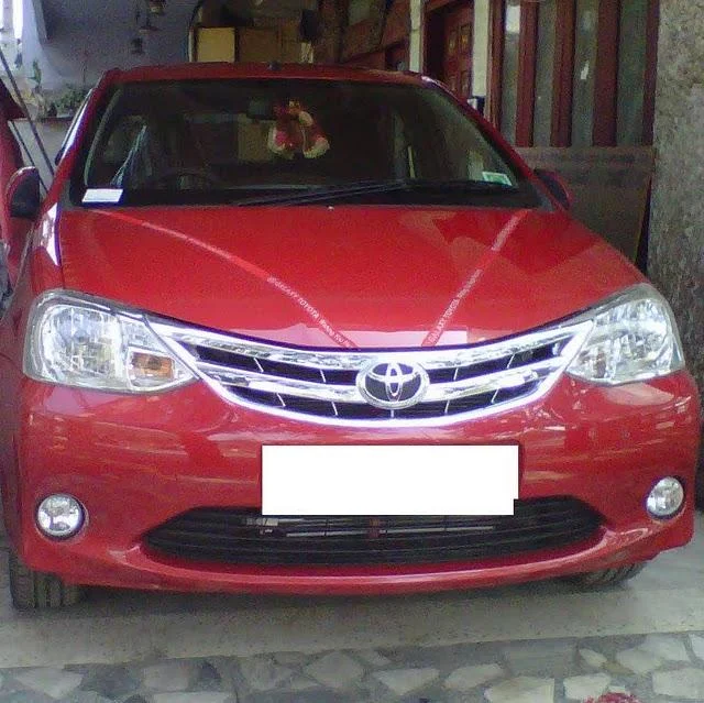 Novo Toyota Etios 2012