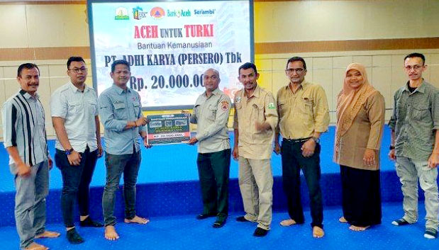 PT Adhi Karya (Persero) Tbk Memberikan Sumbangan Donasi Sebesar Rp 20 Juta Melalui BPBA dan F-PRB Aceh