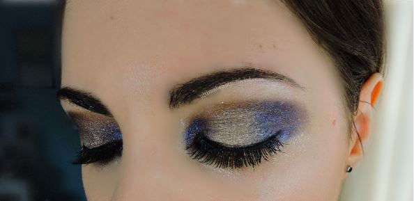 Close up of Ultima Beauty’s eyeshadow inspired by Esme Squalor in The Grim Grotto, eyes closed