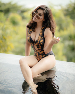 Hot and Sexy Beautiful Indian TV Serial Actress photos