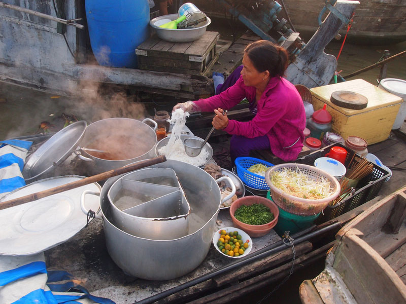 River-food, Floating Market