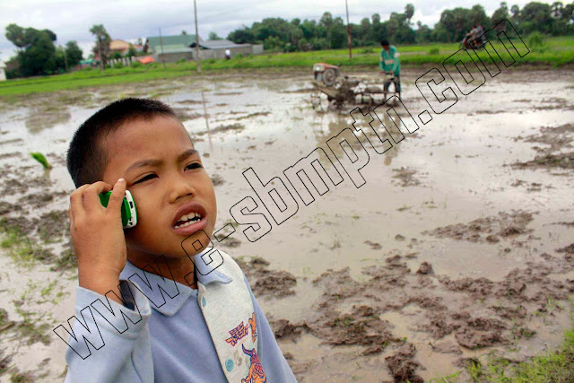 PENGERTIAN BENTUK DAN FAKTOR PERUBAHAN SOSIAL  SOAL 