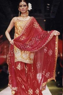 Pakistani imaan ali in choli lehnga Picture