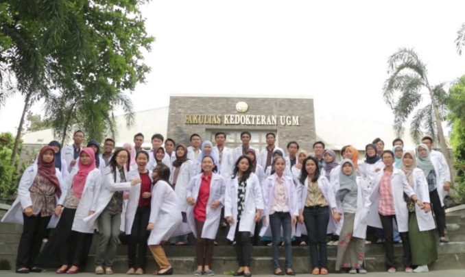 Persyaratan Masuk Universitas Kedokteran UGM Yogyakarta 