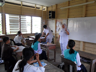 SK LADANG SAPONG, TENOM. SABAH.: Lawatan Klinik Kesihatan 2010