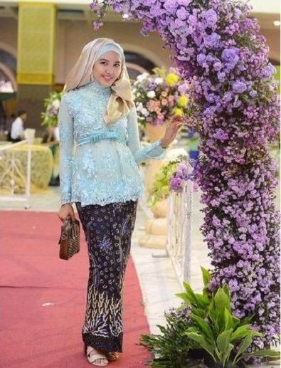 Model Kebaya Muslim Terbaru untuk Lamaran - Kumpulan Model 