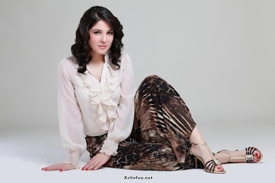  Ayesha Omer