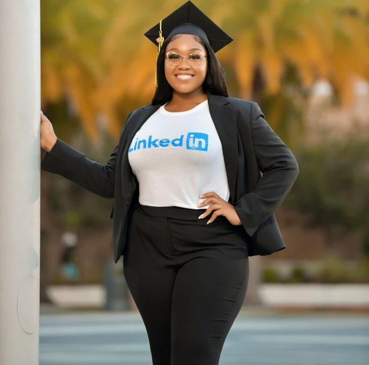 LinkedIn for Graduates: Personal Branding To Land Your Dream Job