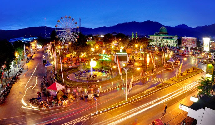 ALUN ALUN KOTA  BATU  WISATA  KOTA  BATU  MALANG