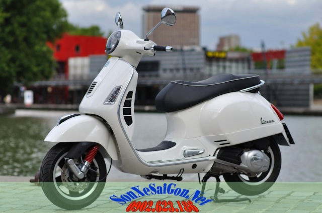 Sơn xe Vespa GTS Super màu trắng zin