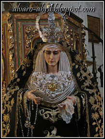 dolores-alcala-besamanos-2011-alvaro-abril-(21).jpg