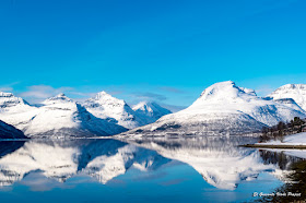 Montañas en el Balsfjord - Tromso por El Guisante Verde Project