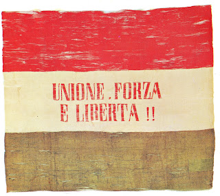 Bandeira da Giovine Italia (conservada no Museo del Risorgimento, Gênova).