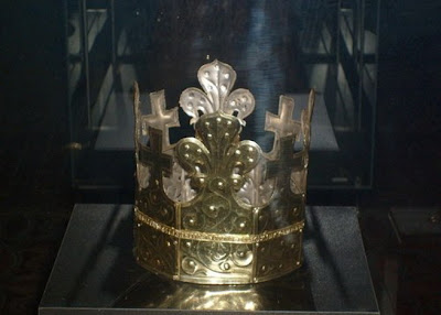 Pictures of Royal Crowns and tiaras