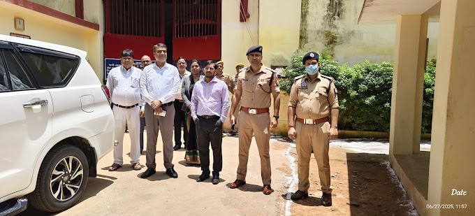 जनपद न्यायाधीश चन्दौली ने डीएम- एसपी के साथ वाराणसी जेल का किया निरीक्षण  