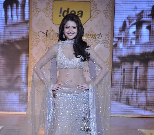 Anushka Sharma latest wallpapers photos photoshoot at Manish Malhotra's 