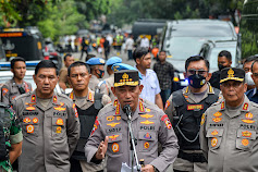 Kapolri Tinjau Lokasi dan Jenguk Para Korban Akibat Bom Bunuh Diri di Bandung