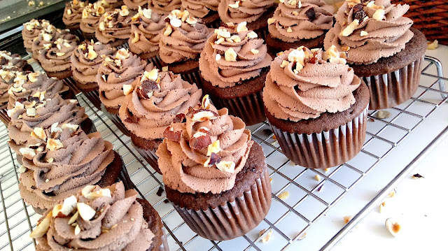 Easy Gourmet Chocolate Hazelnut Cupcakes