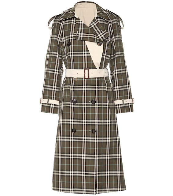 Lust Worthy Trench - Burberry Eastleigh Reversible Trench Coat www.toyastales.blogspot.com #ToyasTales #Burberry #BurberryTrench #Eastleigh #reversible #checkprint #plaid