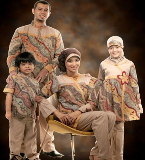 model baju batik sarimbit keluarga