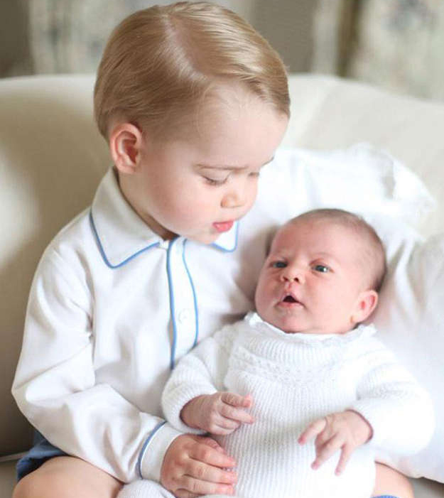 Príncipe George e princesa Charlotte