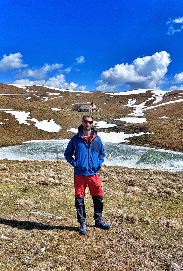 rifugio primaneve e podestaria monte tomba