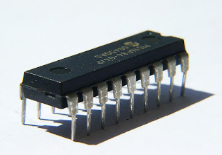 Integrated circuit, तीसरी पीढ़ी