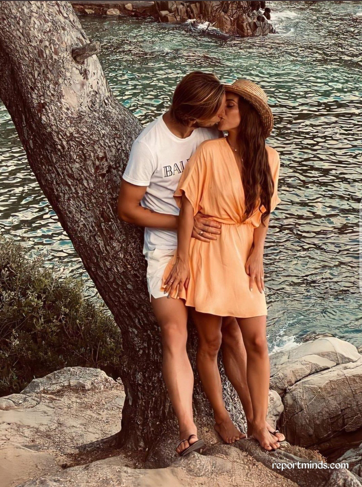 Barca Star Ivan Rakitic And Wife Raquel Mauri Celebrates 9th Wedding Anniversary Report Minds