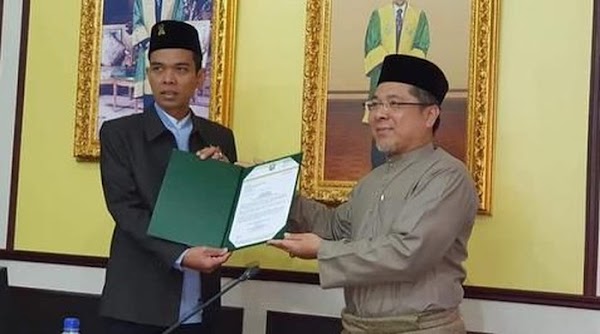 Ustadz Abdul Somad Dimuliakan di Negeri Seberang, Di-bully di Negeri Sendiri