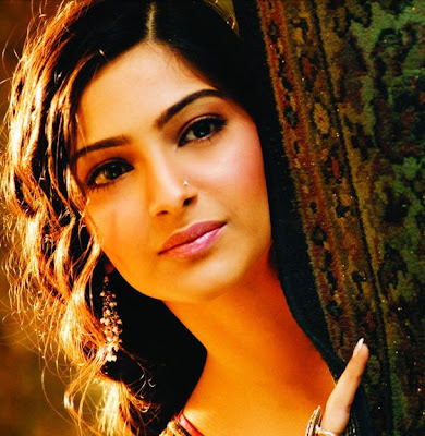 Sonam Kapoor Hot Photo