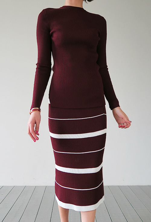  Striped Ribbed Knit Skirt