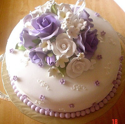 8 Purple White Hantaran Cake