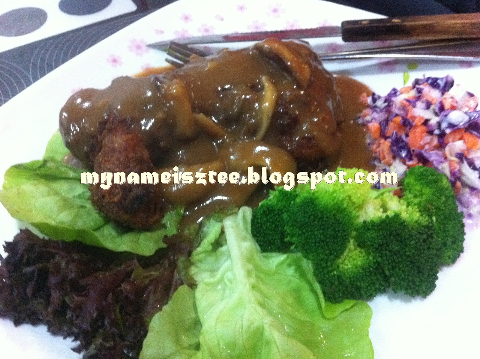 KISAH MAMA MALIKHA: Chicken Chop With Mushroom Gravy