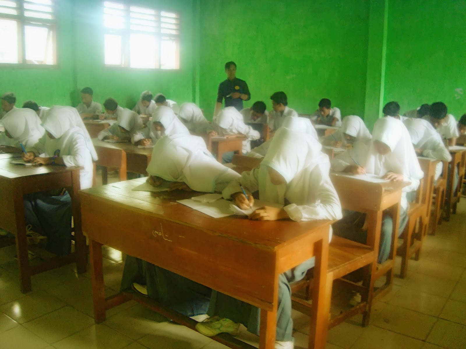 Untuk kepentingan penjurusan dan men ahui potensi siswa MA Islamiyah Malo menyenggarakan Tes IQ Intelligence Quontient untuk kelas X pada tanggal 26