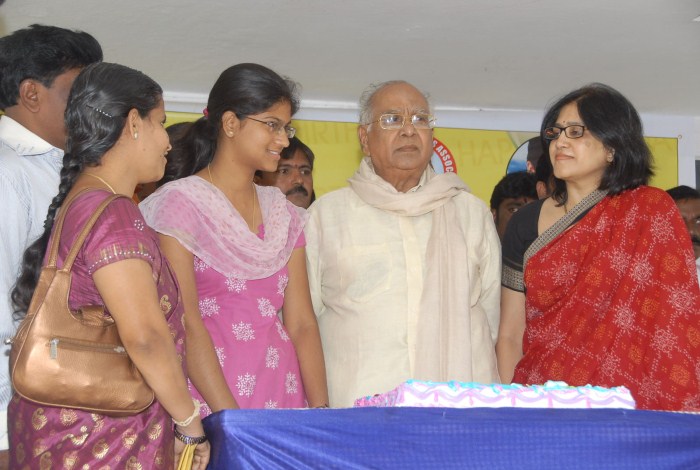 Nagarjuna 2011 Birthday Celebration Photos gallery