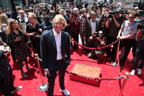 CINEMA: Michael Bay é homenageado em Hollywood