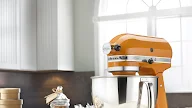 Orange Kitchenaid Artisan Mixer 5 Quart / Kitchenaid S 2021 Color Of The Year Is Honey A Golden Orange Hue Martha Stewart : Orange kitchenaid artisan mixer 5 quart.