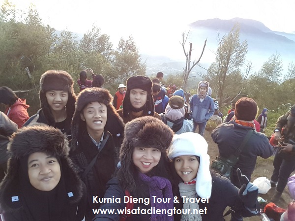 open trip dieng 1 hari