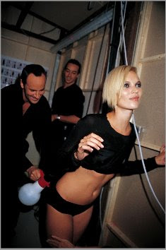 fashion blog kate moss tom ford backstage fashion gucci roxanne lowit