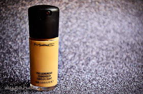 MAC Pro Longwear Foundation NC 25