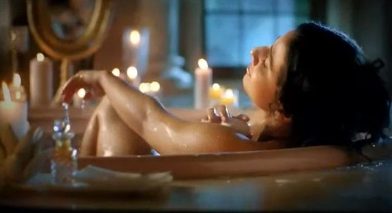 bolywood actress vidya balan without clothes