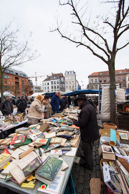 Mercatino dell'antiquariato-Quartiere Marolles-Bruxelles