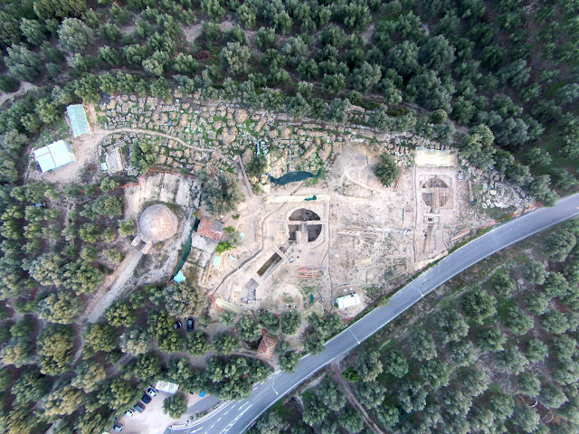 Archaeologists find princely tombs near 'Griffin Warrior' in Pylos