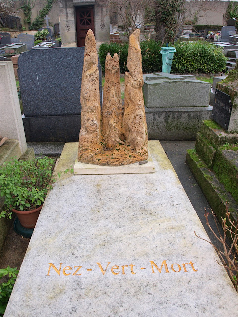 jiemve, le temps d'une pose, Paris, cimetière de Charonne, Nez-Vert-Mort