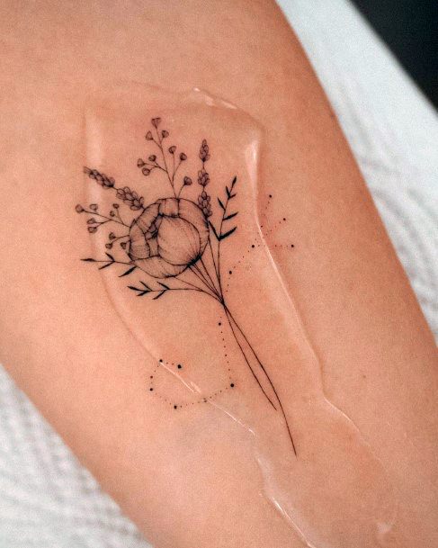 50 lindas tatuagens de buquê de flores | Veja e fique inspirada!