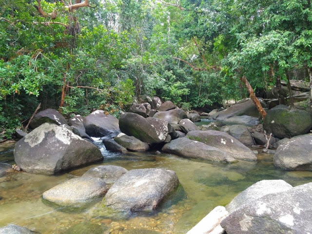 Destinasi Wisata Alam Untuk Keluarga di Batu Mentas Belitung