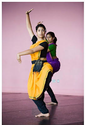 indian dancing girls