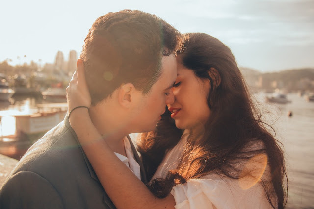 beijo na boca no casamento